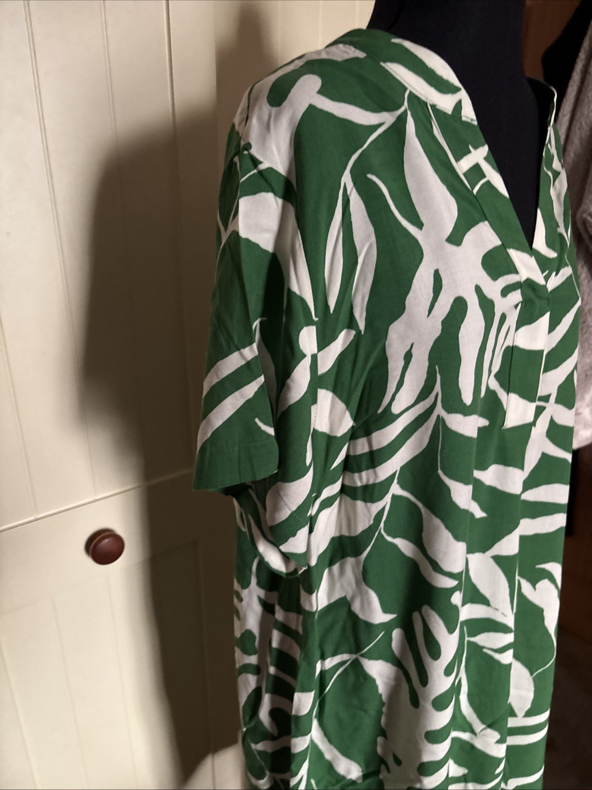 H&M Ladies Knee Length Tunic Dress Size M Green Mix Lightweight Short Sleeve thumbnail 7