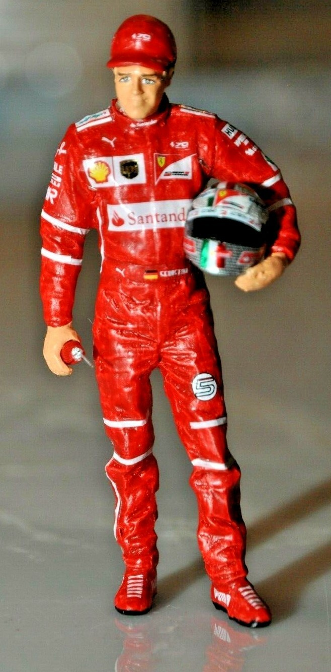 SEBASTIAN VETTEL Ferrari SF70H 2017 MONZA pilot Mini DRIVER FIGURE 1 18 RESIN SEBASTIAN VETTEL Ferrari SF70H 2017 MONZA pilot Mini DRIVER FIGURE 1 18 RESIN