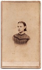 ANTIQUE CDV CIRCA 1860s S.C. LANDON GORGEOUS YOUNG LADY IN DRESS NEW MILFORD CT.