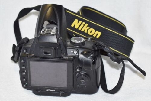 Nikon D D5000 12.3 MP Digital SLR Camera - Black (Kit w/ AF-S DX VR 18-55mm... - Picture 1 of 11