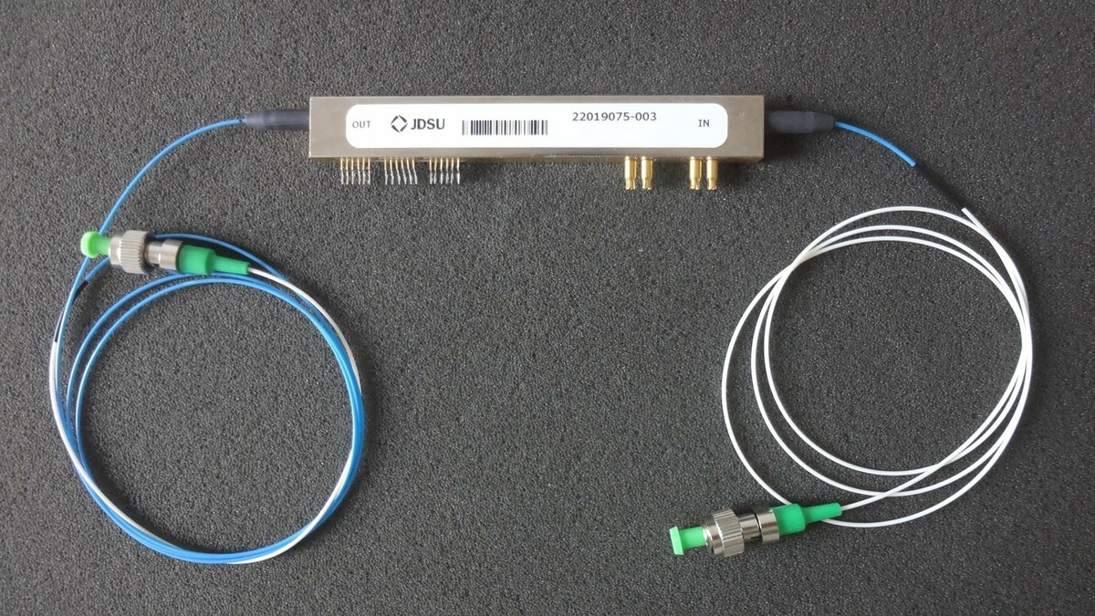 JDSU 100Gbs QPMZ-SFF Electro-Optical Modulator 1550nm 2200