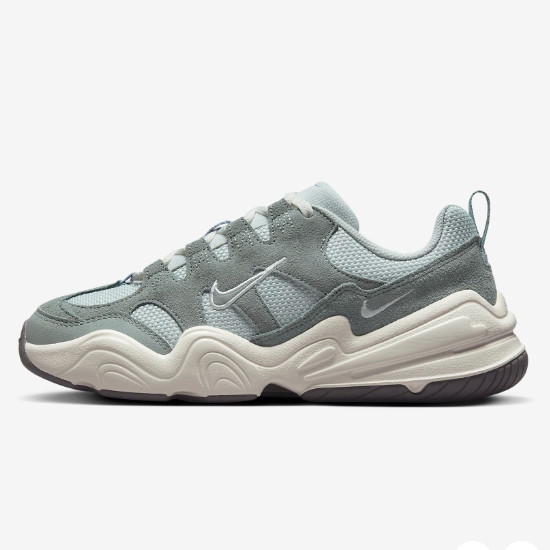 Кроссовки Nike Womens Tech Hera Mica Green (DR9761-001) доставлены в ускоренном порядке
