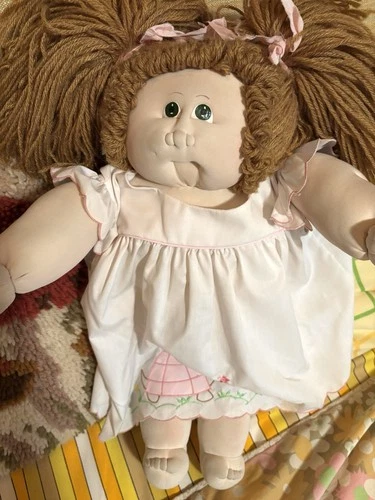 Vintage Xavier Roberts CABBAGE PATCH KID Soft Sculpture Cloth Face Girl Doll