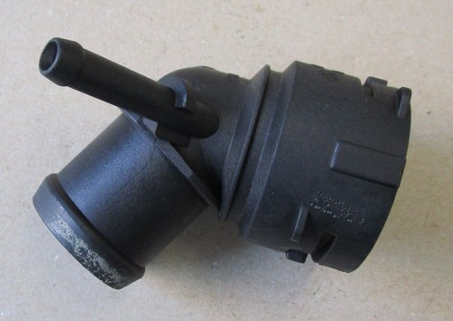 VW Skoda 1.4 16V BUD 59kw Kühlwasserflansch Kühlerflansch Flansch 6Q0122291E