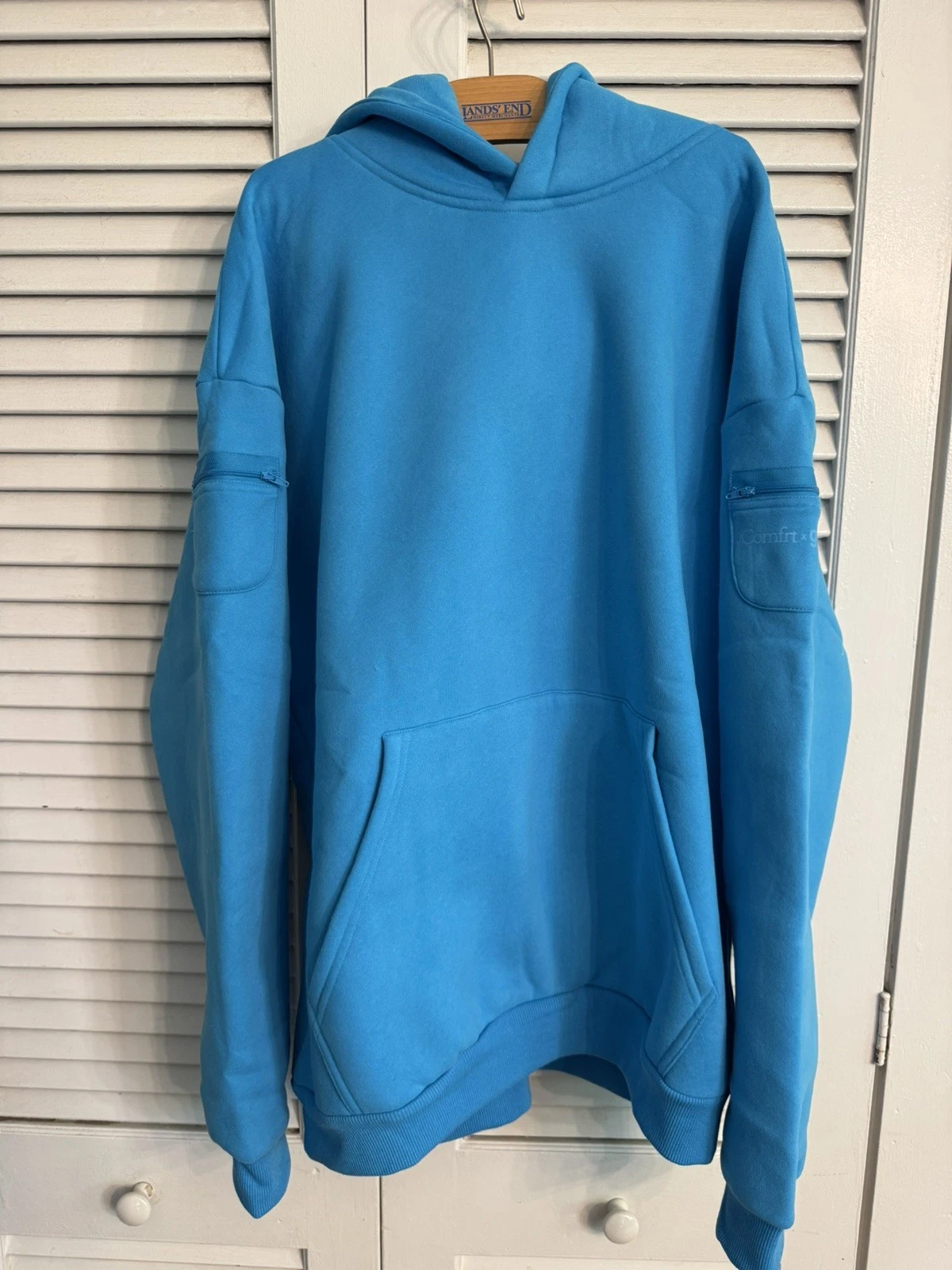COMFRT X GOLI NUTRITION Travel Essentials Hoodie Women's Sz M Goli Blue KJHU251
Opens in a new windo