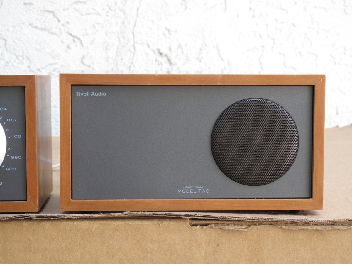 Tivoli Audio Model Two AM/FM Stere Radio Henry Kloss w