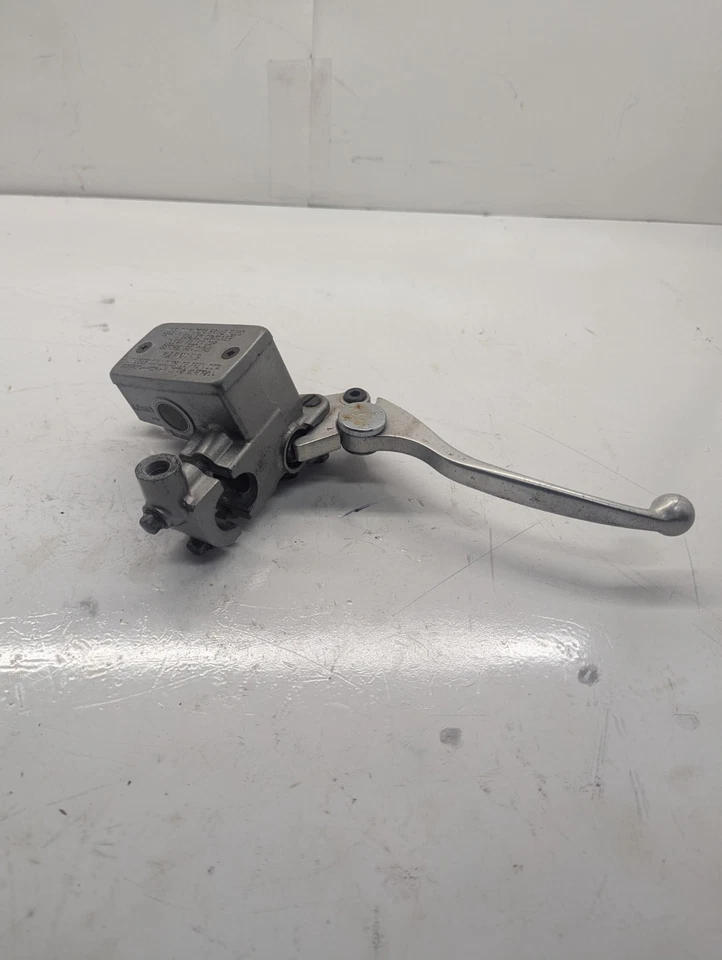 1990-1993 Suzuki Vx800 Front Brake Master Cylinder OEM 1990-1993 - Image 2 of 4