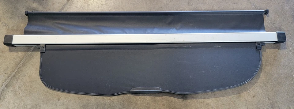 Cubierta de carga Subaru Legacy 2017 OEM Foto 2 de 2