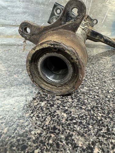 2005 Polaris Magnum 330 Rear Axle Carrier Tube - Picture 4 of 4