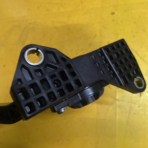 209-2013 Subaru Forester Accelerator Gas Pedal 36010AG140 OEM🛞 - Picture 12 of 13