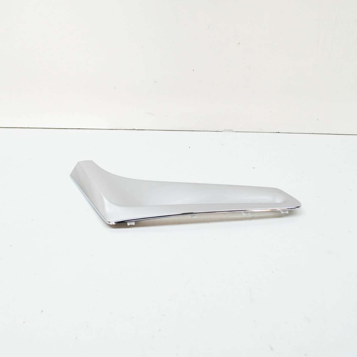 NEW BMW 7 G11 RIGHT WING FENDER AIR VENT 51747347378 7347378 2016