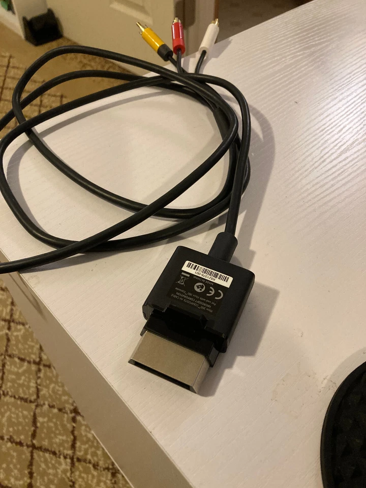 CONECTOR XBOX 360 A 3 CABLE ADAPTADOR AUDIO VIDEO MACHO RCA NEGRO 7' Foto 2 de 4