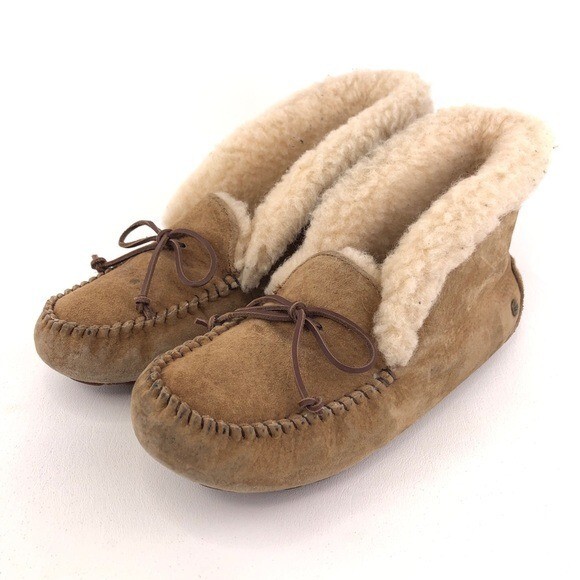 UGG Alena Indoor Outdoor Moccasin Slippers Womens Siz… Gem