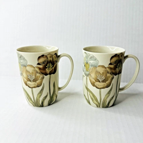 Pastel Poppy Fitz and Floyd 1976 Coffee Cups Mugs Tall Set of 2 10 Oz 4” Japan