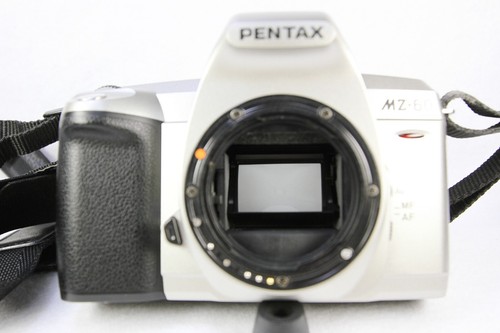 Pentax MZ-60 QD SLR Film Camera from Japan #7036 - Picture 7 of 12