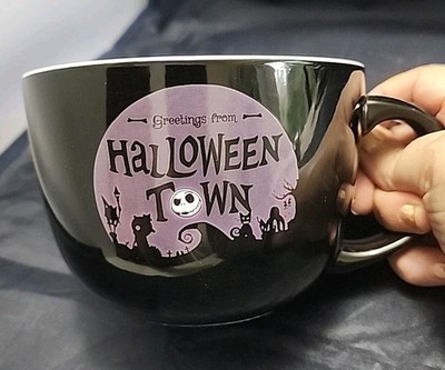 Halloween Town Black Purple Large Everyday Is Halloween Coffee Mug Cup NOS