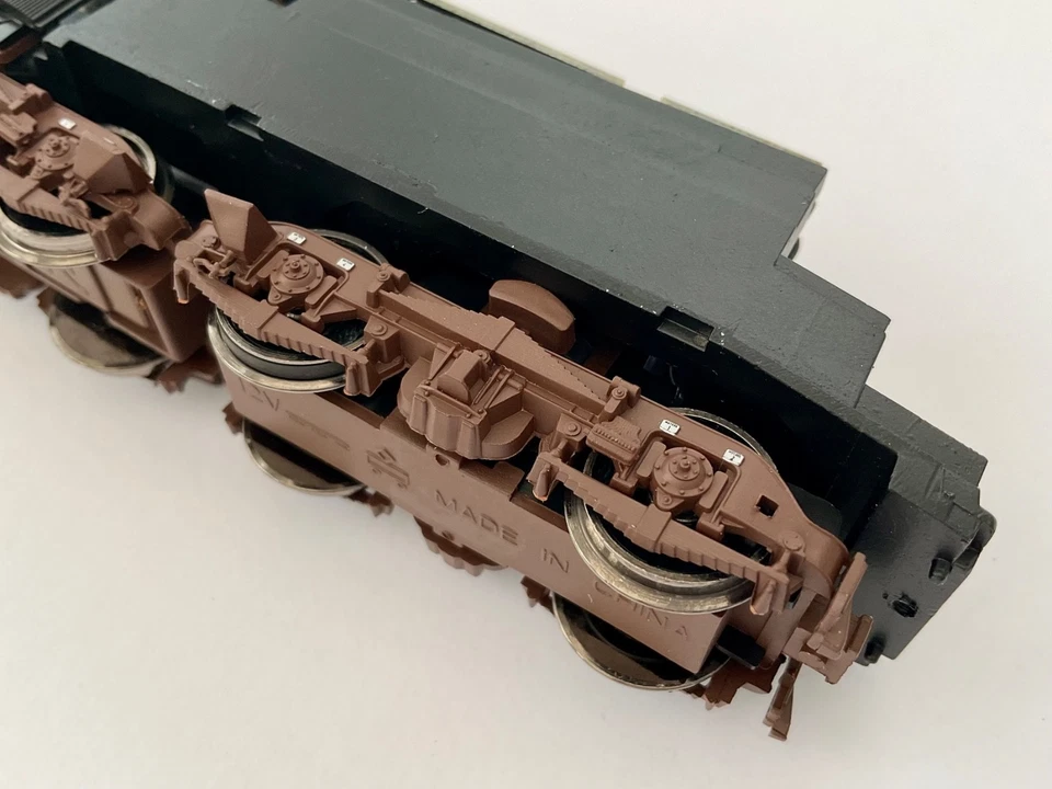 RIVAROSSI Chassis Motorised Articulated HRS2448 + Pantograths Spares Repair New - Image 3 of 4