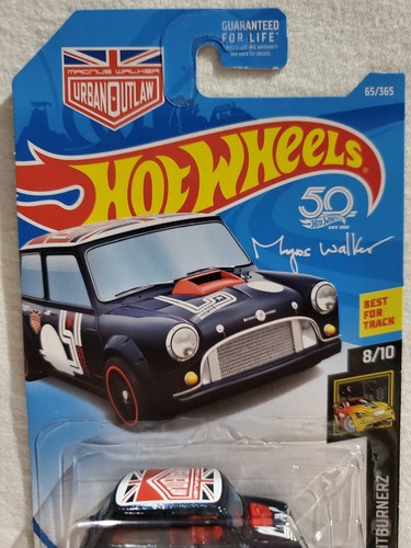Morris Mini #65 Blue Hot Wheels Nightburnerz escala 1:64 2017 - Imagen 3 de 11