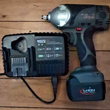 Matco Tools 14.4v Li-ion Cordless Impact Wrench Kit W 3.0ah Battery Charger Matco Tools 14.4v Li-ion Cordless Impact Wrench Kit W 3.0ah Battery Charger