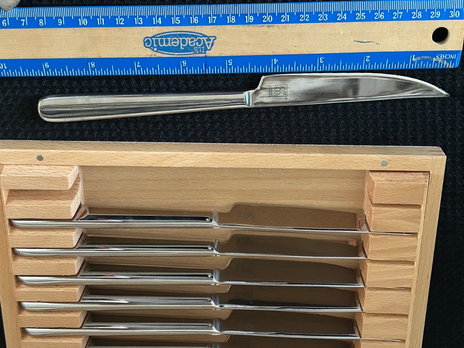 Zwilling J.A. Henckels Silver Stainless Steel 8 Piece Steak Knife Set