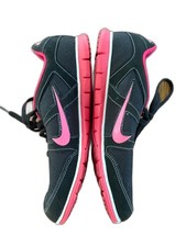 Vintage 2011 Nike Oceania NM Black Shimmer Pink Women's 7.5 Retro 443937-060