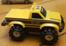 Schaper Stomper Yellow Chevrolet S-10 4WD Macau