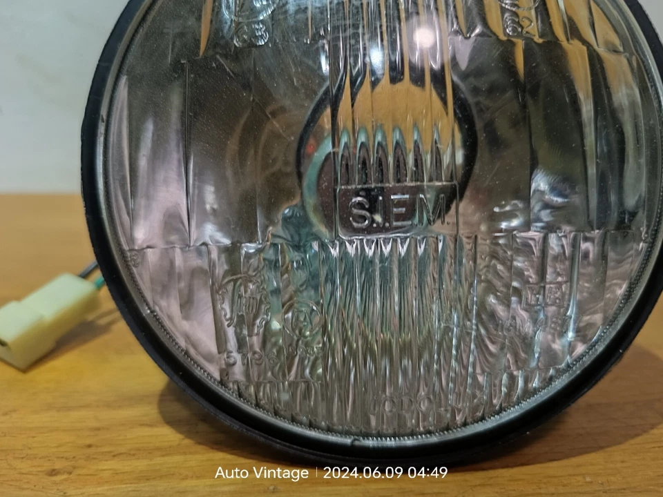 Alfa Romeo Alfetta 1.6 & 1.8 ab 77 Alfetta Gt Siem Unit Headlight Light Beacon - image 4 of 4