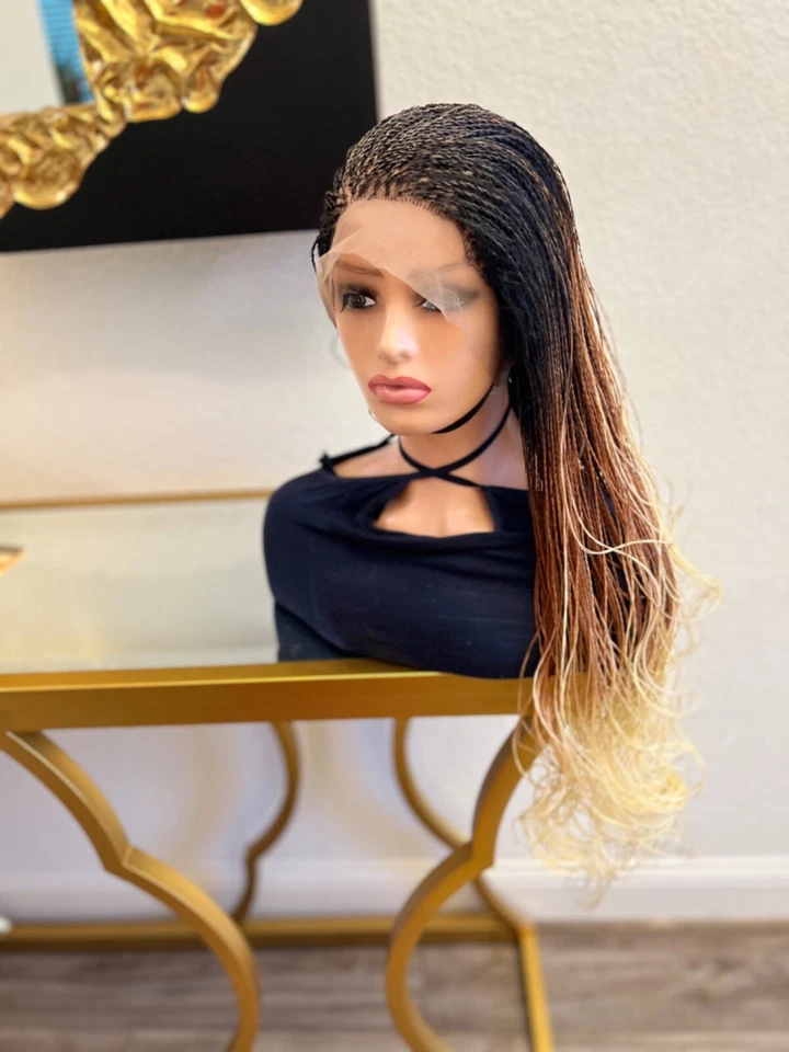 Peluca trenzada: PELUCA TWIST DE TRES TONOS. 26” de largo. Hecho en una peluca de encaje completa. Foto 4 de 4