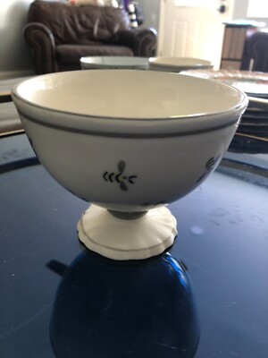 NEW  MatCeramica Hand Painted Bumble Bee 4  Parfait Ice Cream Server