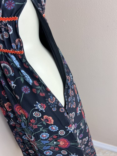 NEW Laia Floral Print Dress Size S Sleeveless Knee Length Vneck Velvet Small - Picture 6 of 12