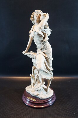 Giuseppe Armani Soft Kiss 1000-T Figurine Limited Edition 2216