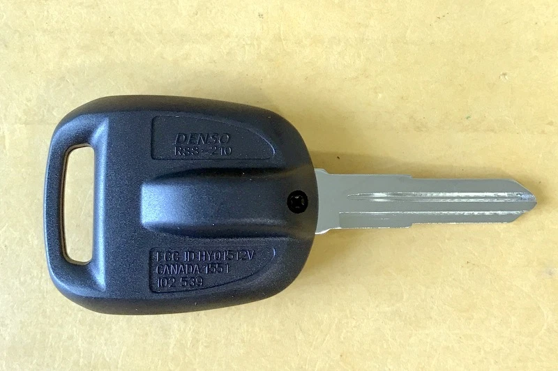 NEW 02 03 04 ISUZU RODEO AXIOM MASTER REMOTE HEAD KEY FOB TRANSMITTER HYQ1512V - Image 2 of 2