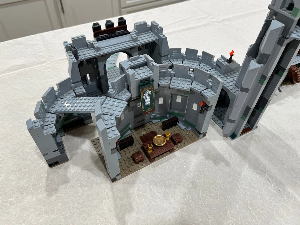 LEGO Helms Deep Lord of The Rings 9474 + Uruk-hai Army 9471, with box, No Figs - Image 4 of 4