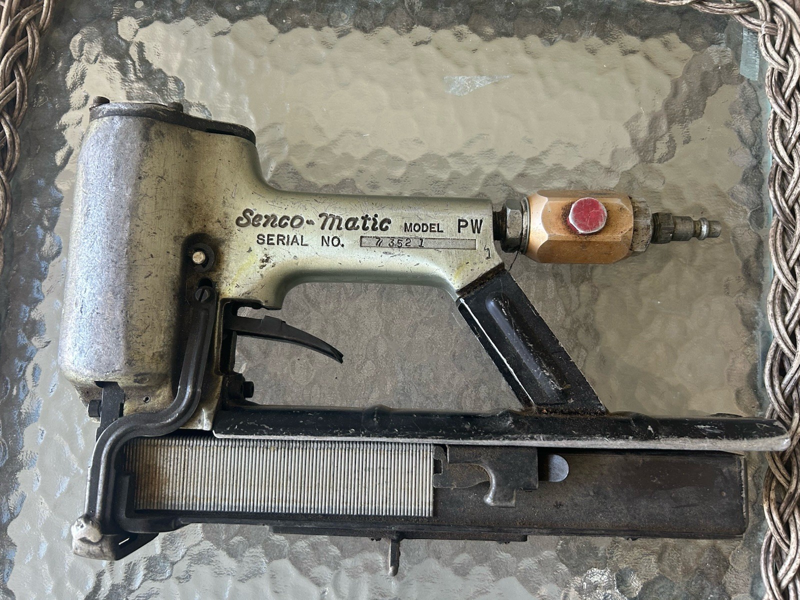 SENCO-MATIC Model PW (Made in USA) COMMERICAL Wide Crown Stapler Gun