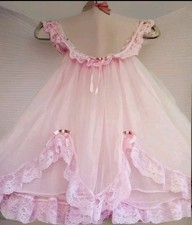 VTG SiSSY COQUETTE PiNK LAYERED NYLON CHiFFON FRiLLY RUFFLE LACE BABYDOLL NiGHTY