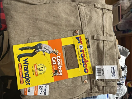 Wrangler 13MWZ Cowboy Cut Original Fit Beige Jeans 40x32 New with Tags - product listing photo