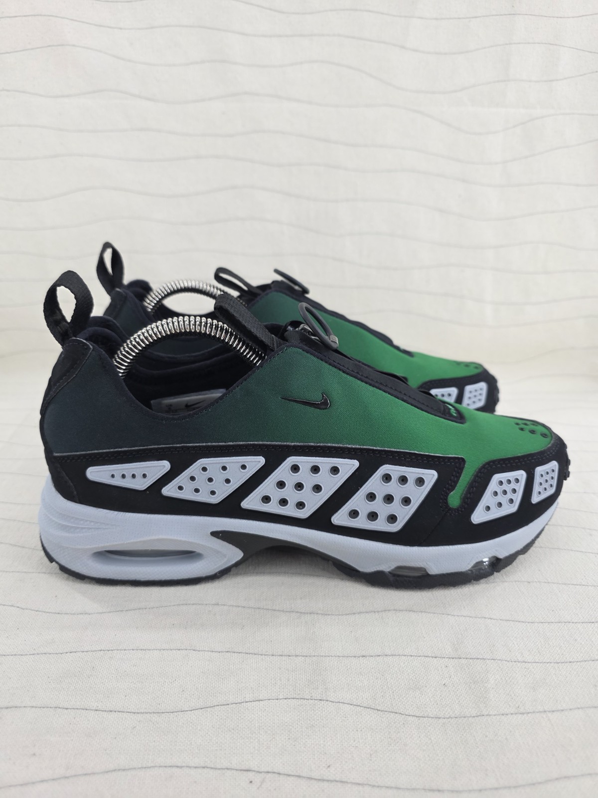 Nike Womens Air Max 6453 Sunder Pine Green Black Sneakers Shoes HJ8080-300 Sz 8