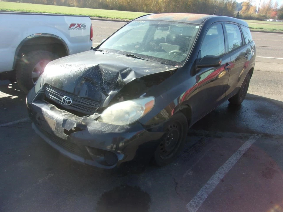 MATRIX    2006 Front Door Trim Panel 31215120 Foto 4 de 4