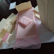 1/12 Scale Concord Pink Bed with Vanity and Stool Dollhouse Miniature Furniture