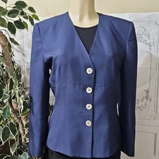 Christain Dior Silk Navy Fitted Blazer with Structured Shoulders and  Vneck 12