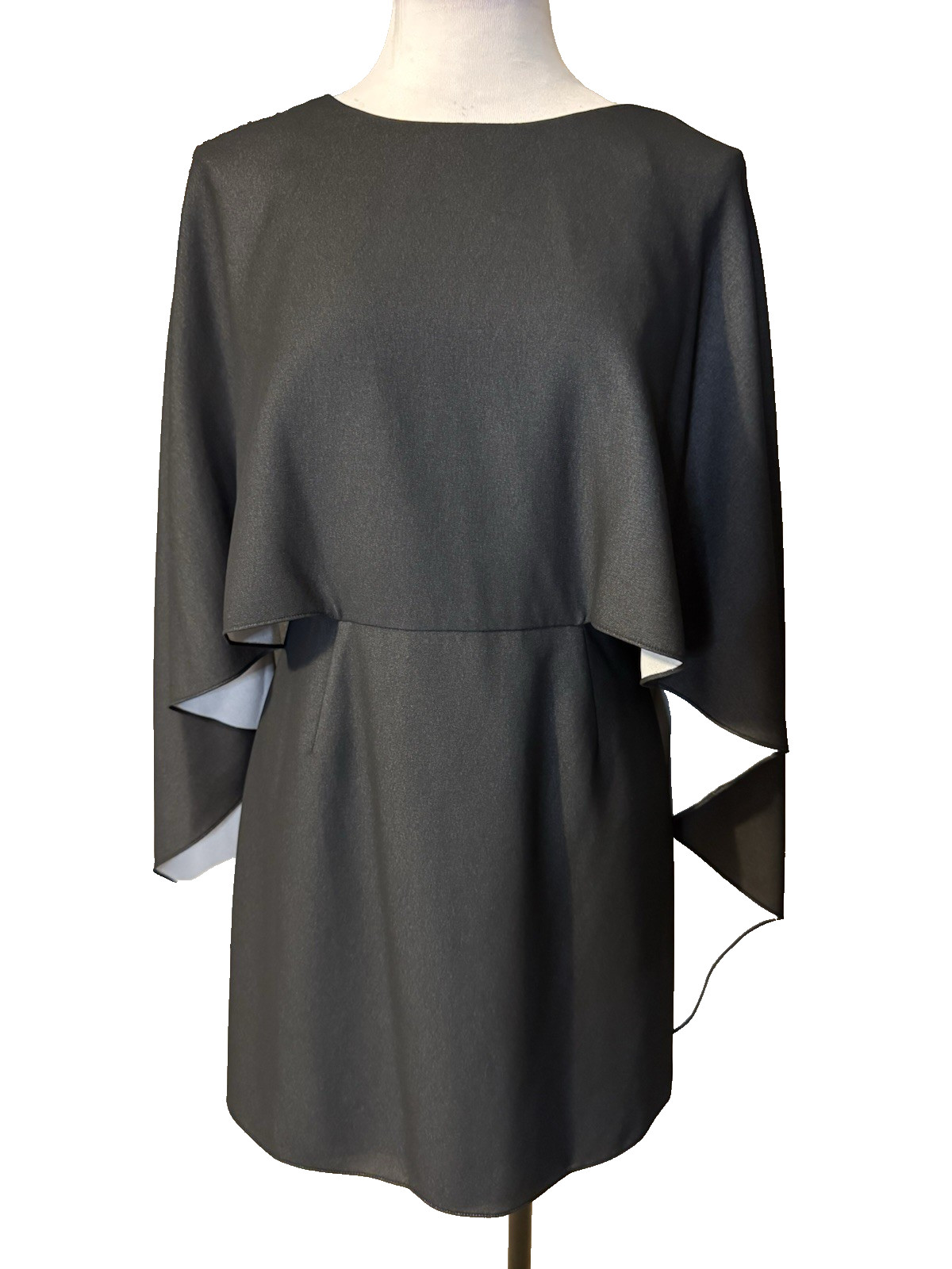 HALSTON Women's Cape Sleeve Dress SZ 4 Black White Flowy NEW $159