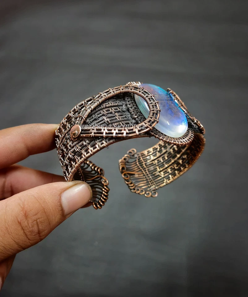 Brazalete Místico Ópalo Lechoso Envuelto en Alambre de Cobre Brazalete Brazalete Ajustable Foto 2 de 4