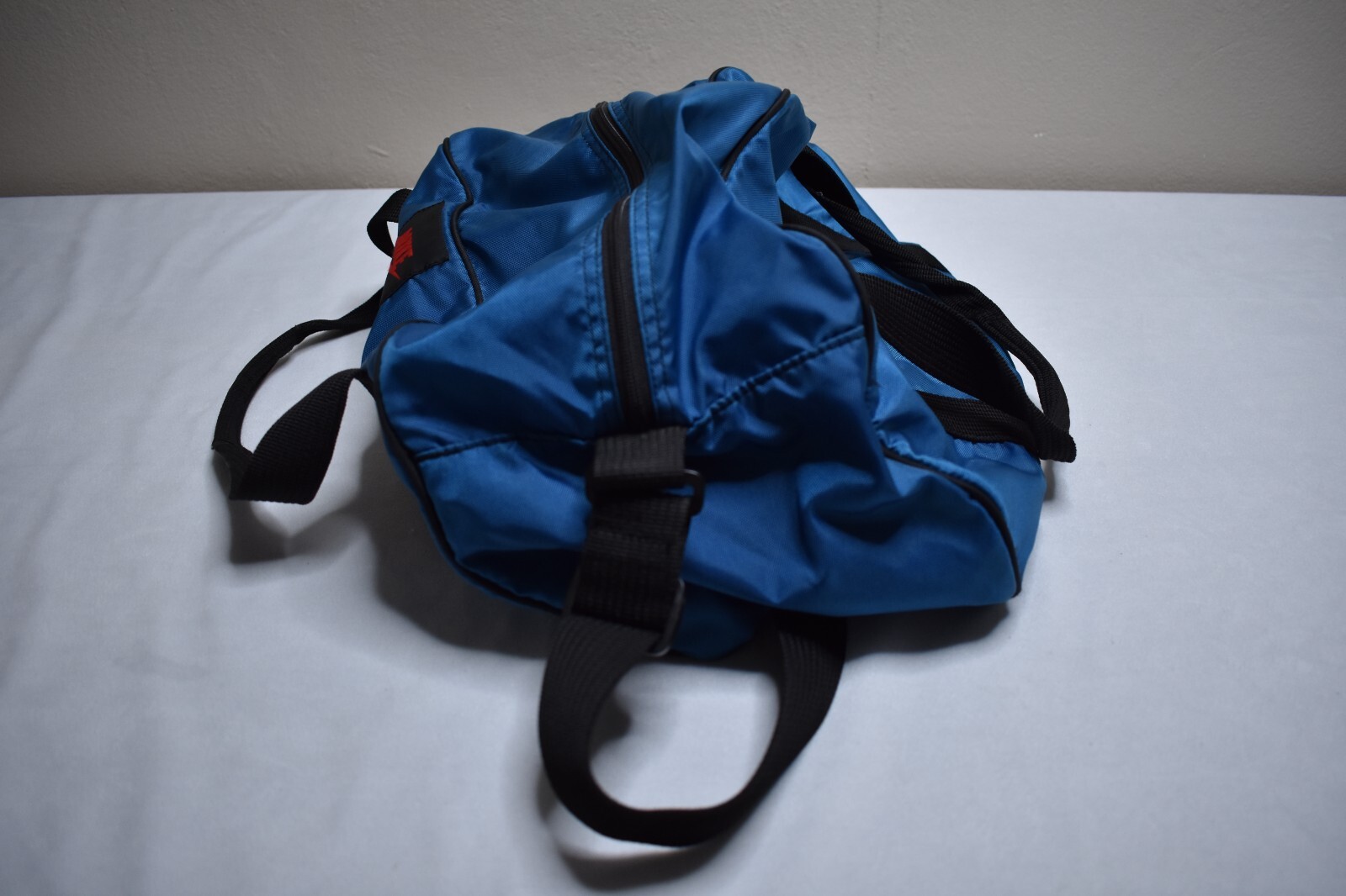 Rare Vintage NIKE Spell Out Zipped Mesh Duffle Exerci… Gem