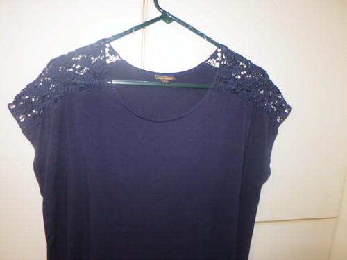 Dana Buchman NavyBlue Lace-shoulderCap Sleeve Blouse Women's Size L EUC - 第 5/5 張圖片