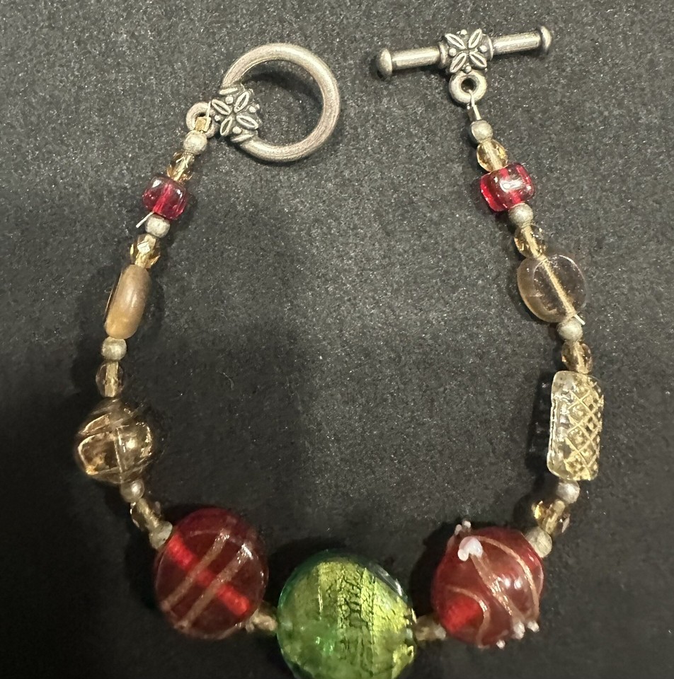 Glass Bead Foil Art Toggle Bracelet 8” Red & Green Stones Silver