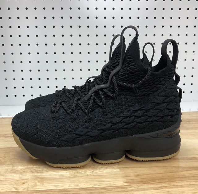 big kids lebron 15