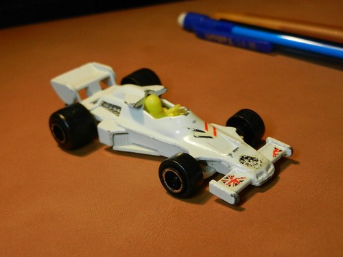 MAJORETTE Nº243 SOMBRA DN5 F1 Escala 1:50. Juguete de coche de carreras Diecast F1 - g4 - Imagen 4 de 12