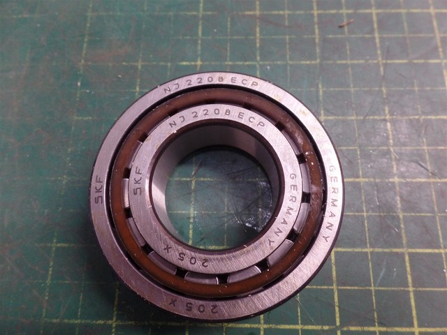 Подшипник 2208 skf