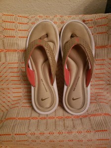 nike comfort footbed women's sandals