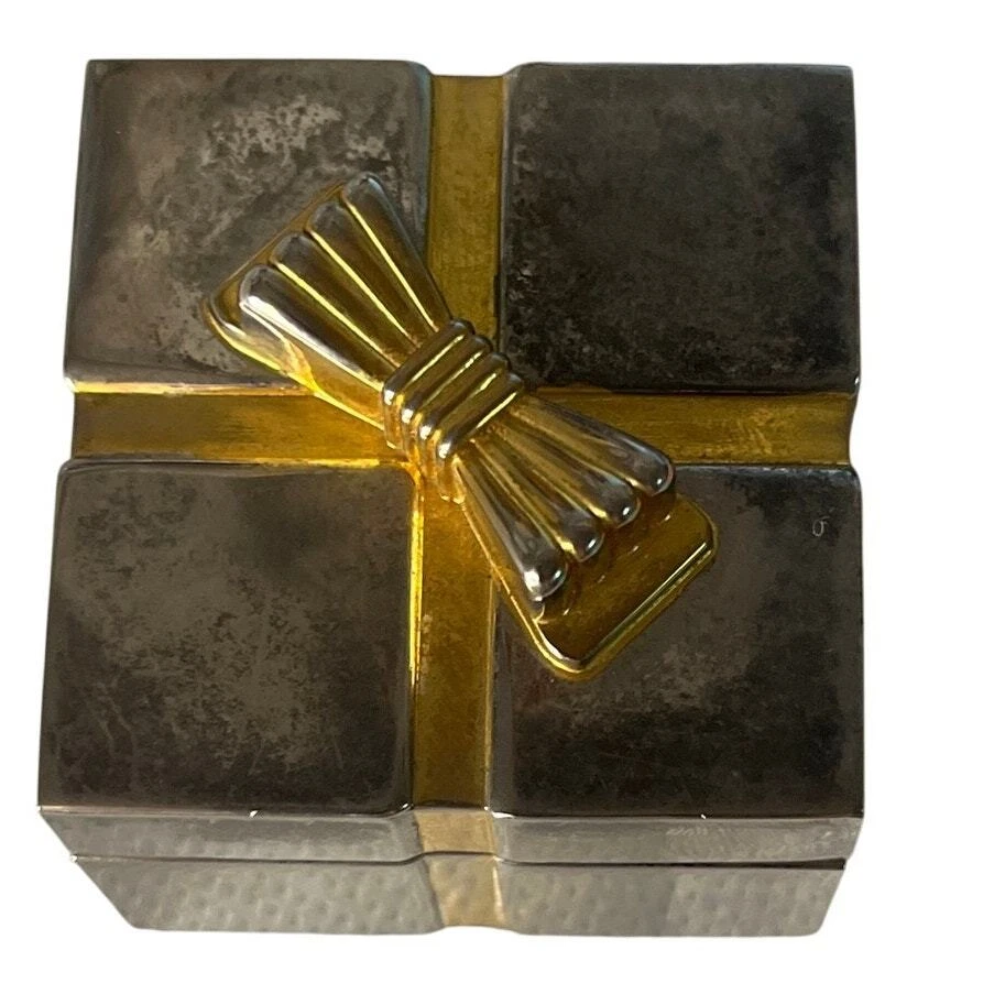 Binion Reloj de Mesa Cuarzo Tonificado Plateado Caja de Regalo con Lazo Dorado  Foto 3 de 4